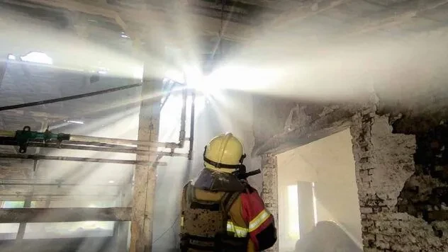 Удар балістики по Бориспільському району: пошкоджено склад і АЗС, є постраждалі