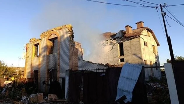 Вибухи у Миколаєві: є загибла та поранені, під удар потрапив гіпермаркет Metro